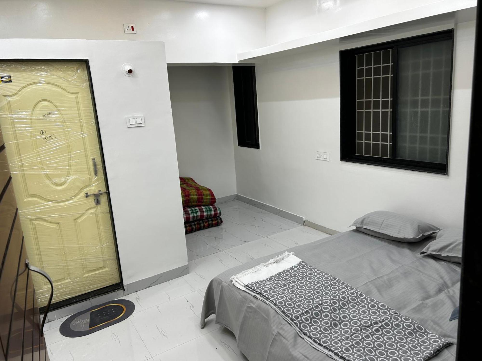 Vatavriksha Guest House,Akkalkot Akalkot Экстерьер фото
